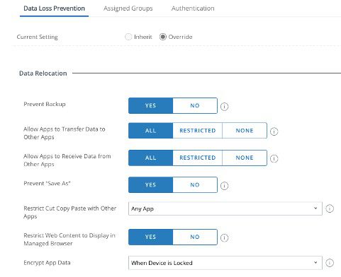 La console di Workspace ONE UEM ha tre schede: Prevenzione della perdita di dati, Gruppi assegnati e Autenticazione